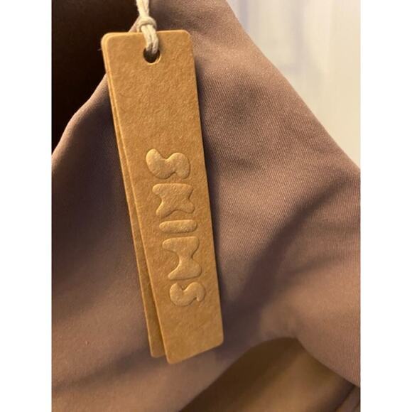 Skims Women's T Shirt Bra 40DDDD Umber NWTs - Picture 4 of 4